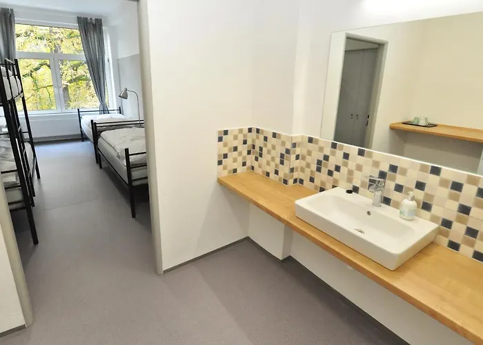 Tereza بيت شباب